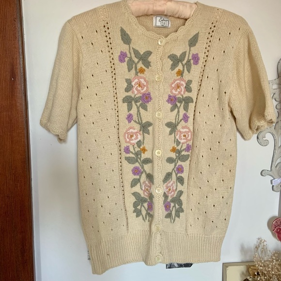 Vintage eva  embedded floral cream cardigan sweater top - Picture 7 of 8